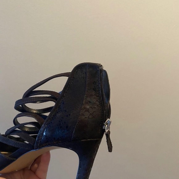 Heels - Picture 2 of 3